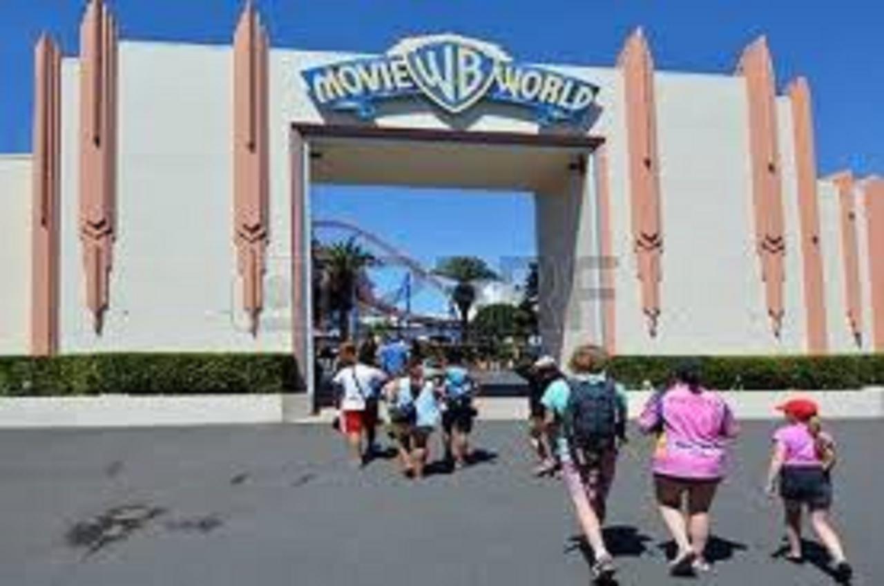 Gold Coast Theme Park Family Villa Exterior foto